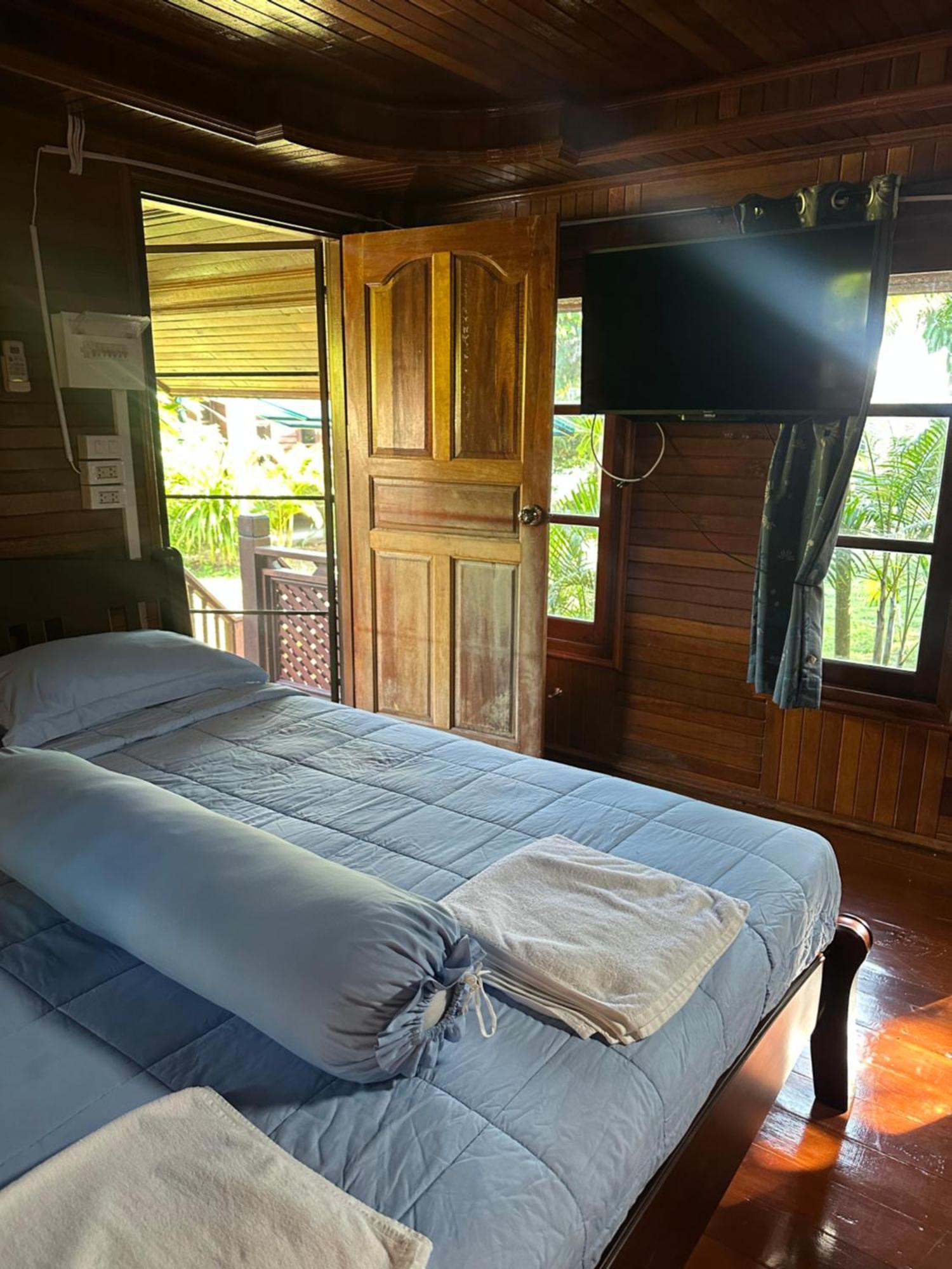 Thip Siam Village Ао-Нам-Мао Экстерьер фото
