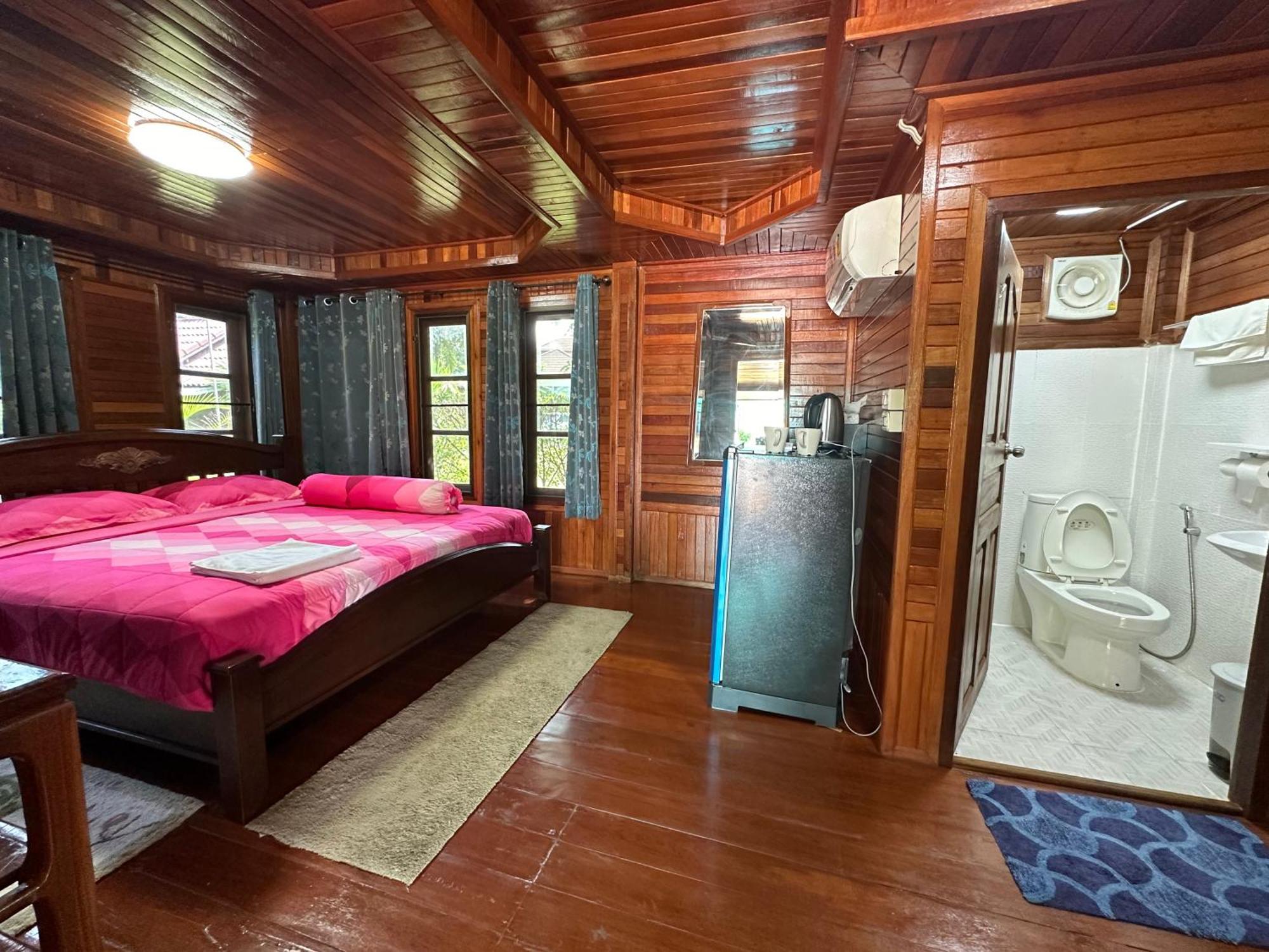 Thip Siam Village Ао-Нам-Мао Экстерьер фото
